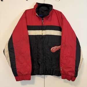 Detroit Red Wings Pro Player Puffer Jacket